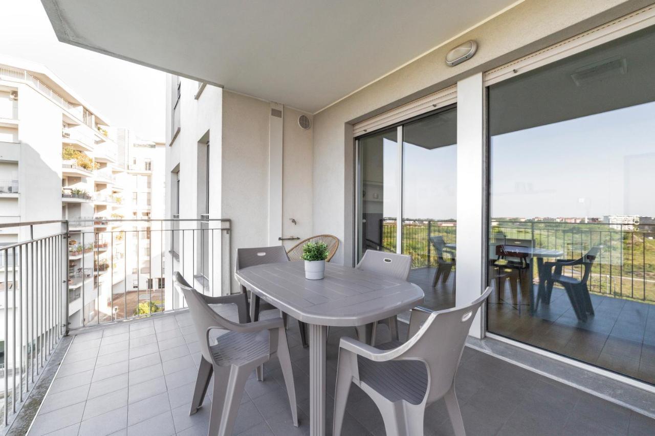 Milano Rogoredo Apt With Terrace! Apartment Exterior foto